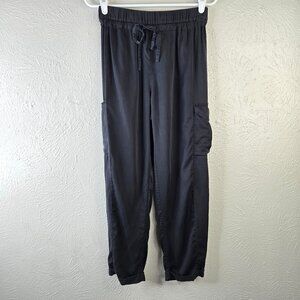 Lululemon Crop Cargo Pant Sz 6 Black Tencel Lightweight Athletic Workout Pull On